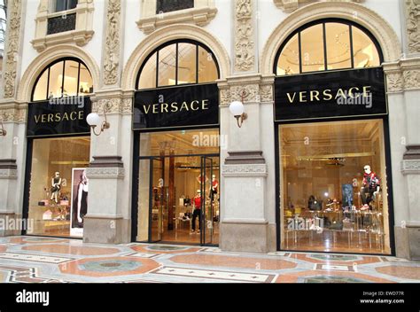 negozio versace verona|VERSACE Italia .